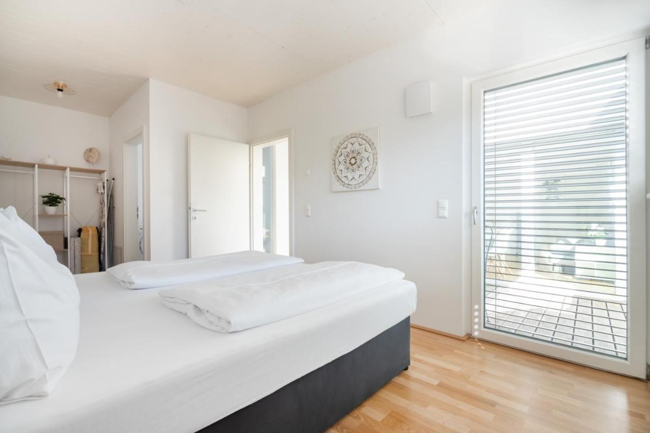 Helles, neues DG Apartment mit Blick zum Donauturm Wien Exterior foto