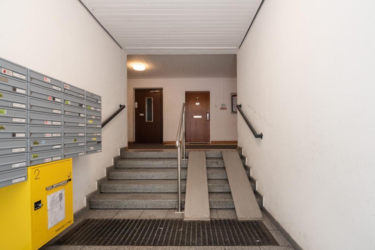 Helles, neues DG Apartment mit Blick zum Donauturm Wien Exterior foto